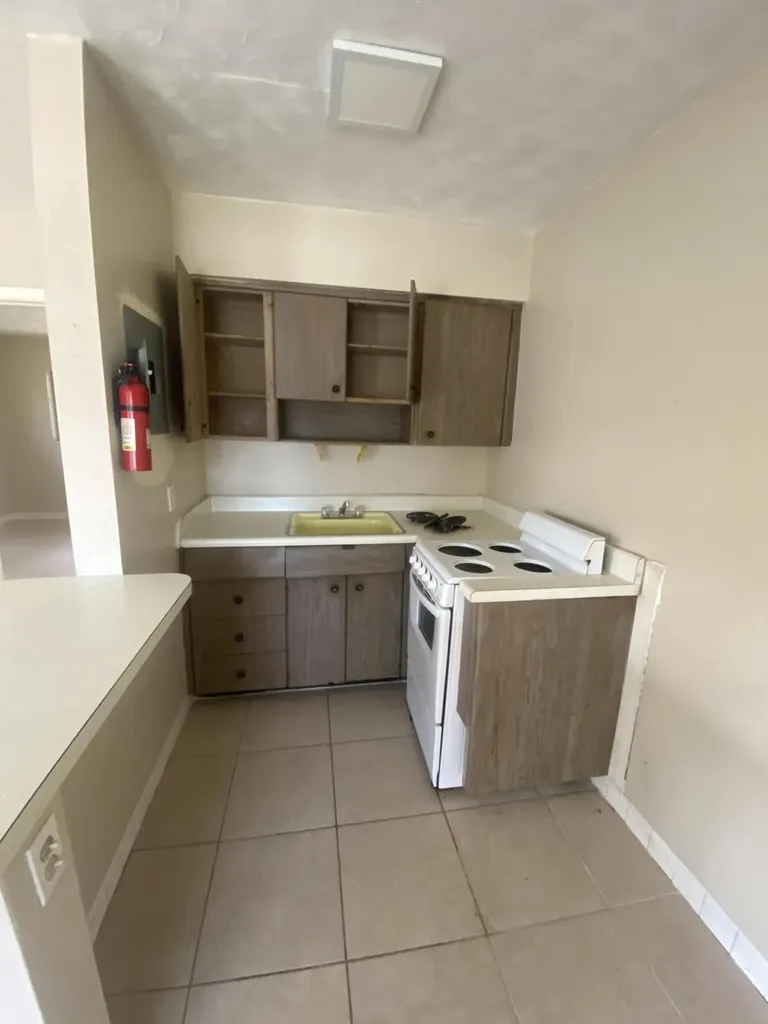 1019 NW 5th Avenue Fort Lauderdale FL 33311