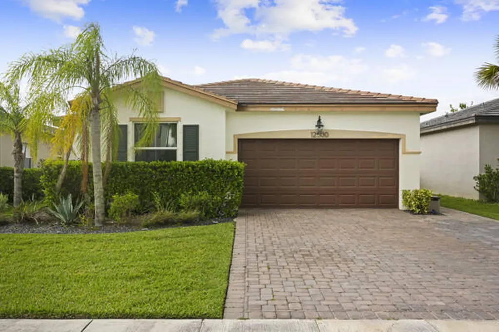 12500 NW Stanis Lane Port St Lucie FL 34987
