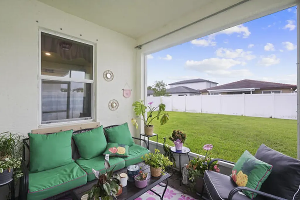 12500 NW Stanis Lane Port St Lucie FL 34987