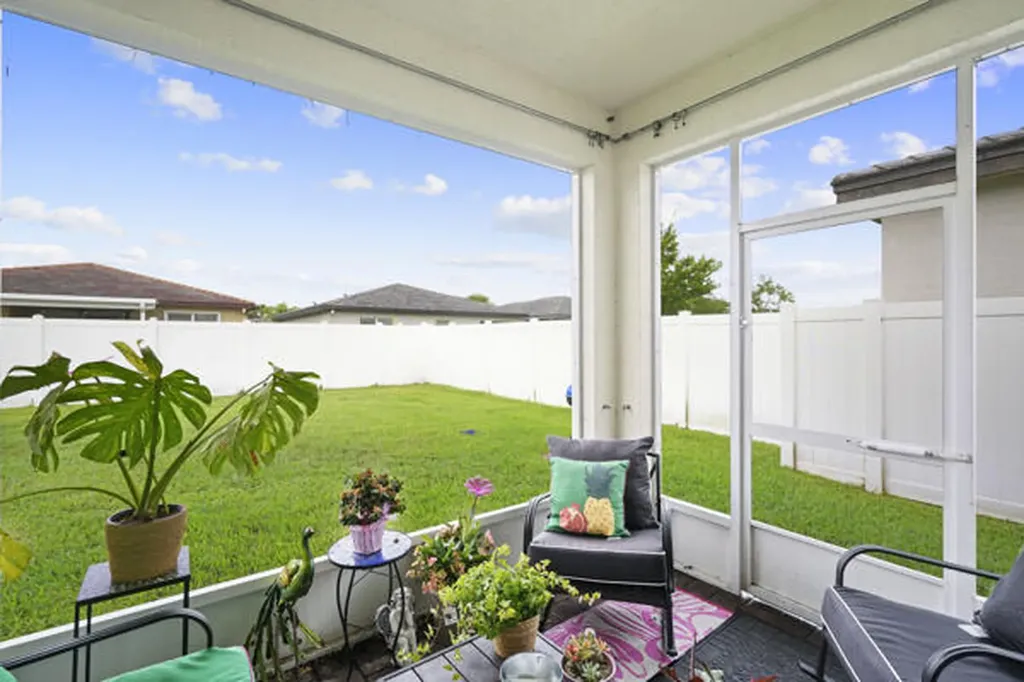 12500 NW Stanis Lane Port St Lucie FL 34987