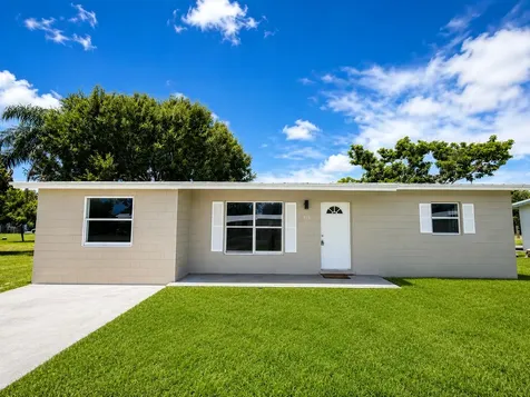 816 Revels Lane Fort Pierce FL 34982