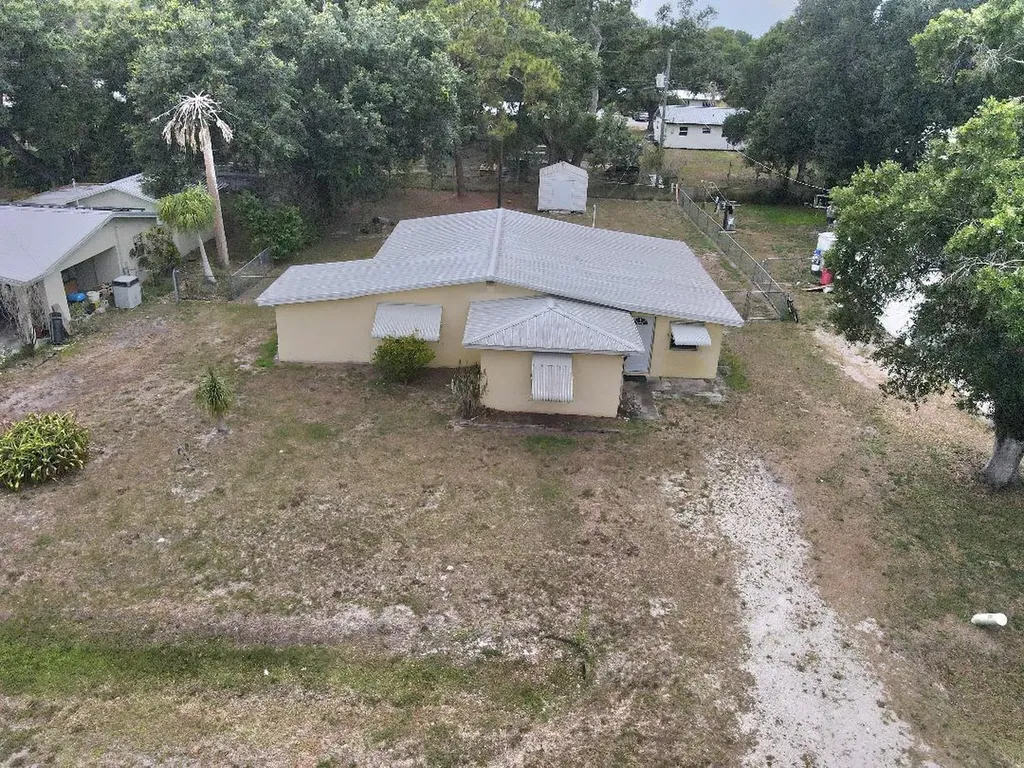 325 SE 16th Avenue Okeechobee FL 34974