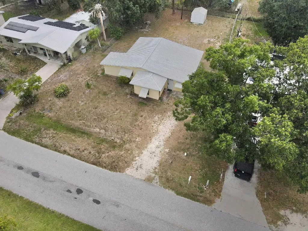 325 SE 16th Avenue Okeechobee FL 34974