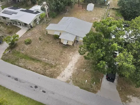 325 SE 16th Avenue Okeechobee FL 34974