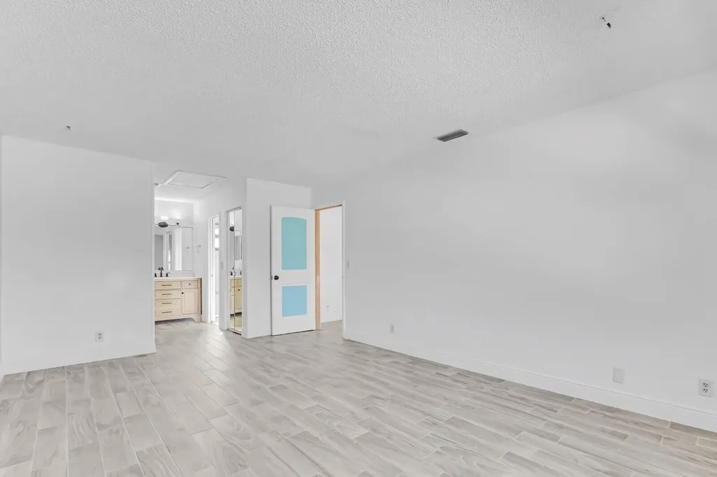 113 Sherwood Circle Jupiter FL 33458