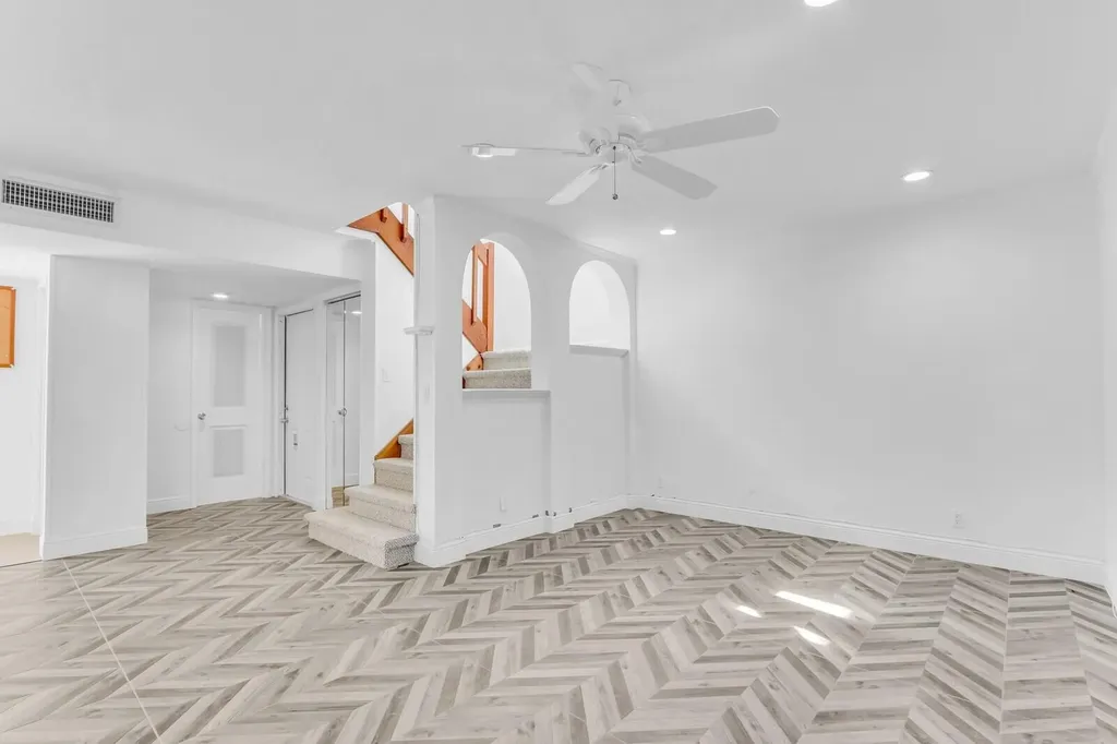 113 Sherwood Circle Jupiter FL 33458