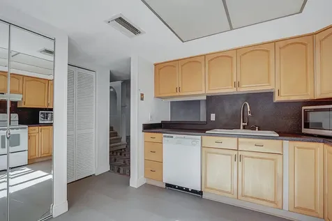113 Sherwood Circle Jupiter FL 33458