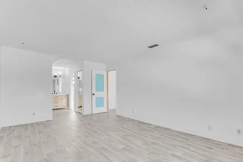 113 Sherwood Circle Jupiter FL 33458