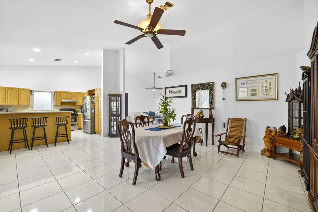 12436 SW 1st Street Coral Springs FL 33071