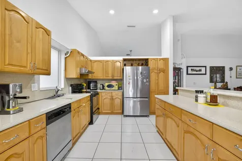 12436 SW 1st Street Coral Springs FL 33071