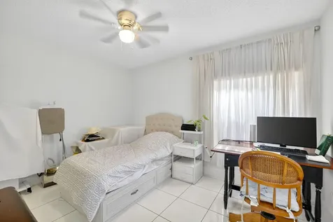 12436 SW 1st Street Coral Springs FL 33071