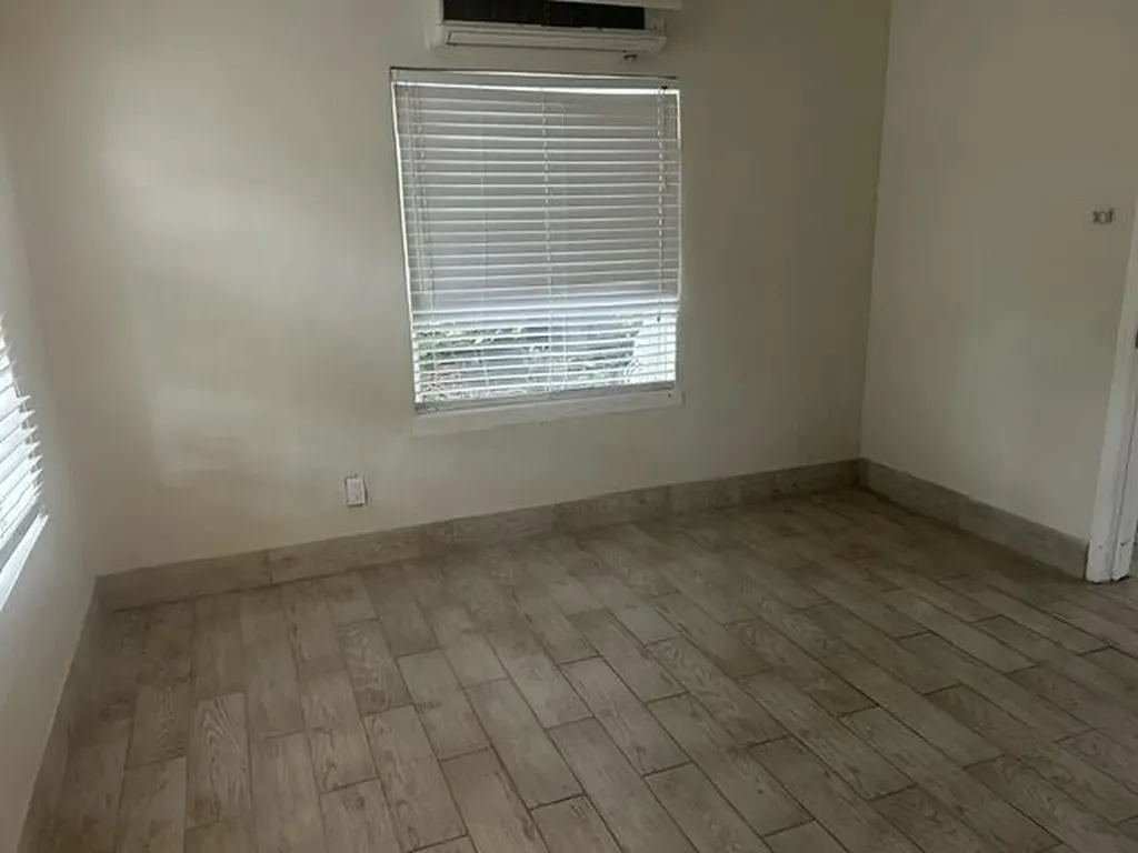 1839 SW 23rd Street Fort Lauderdale FL 33315