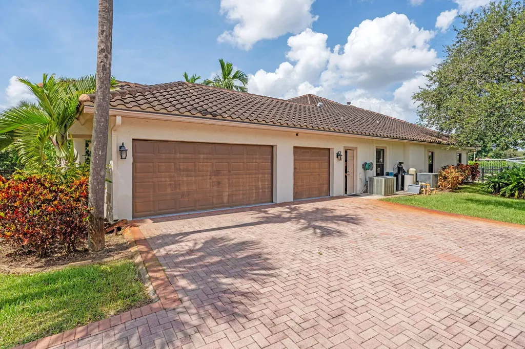 1561 Clydesdale Avenue Wellington FL 33414