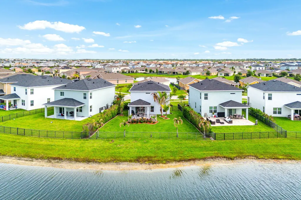 11006 SW Pacini Way Port St Lucie FL 34987