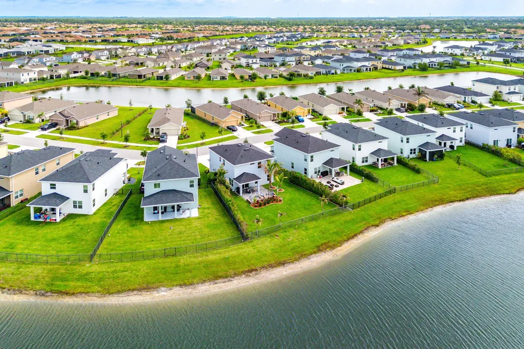 11006 SW Pacini Way Port St Lucie FL 34987