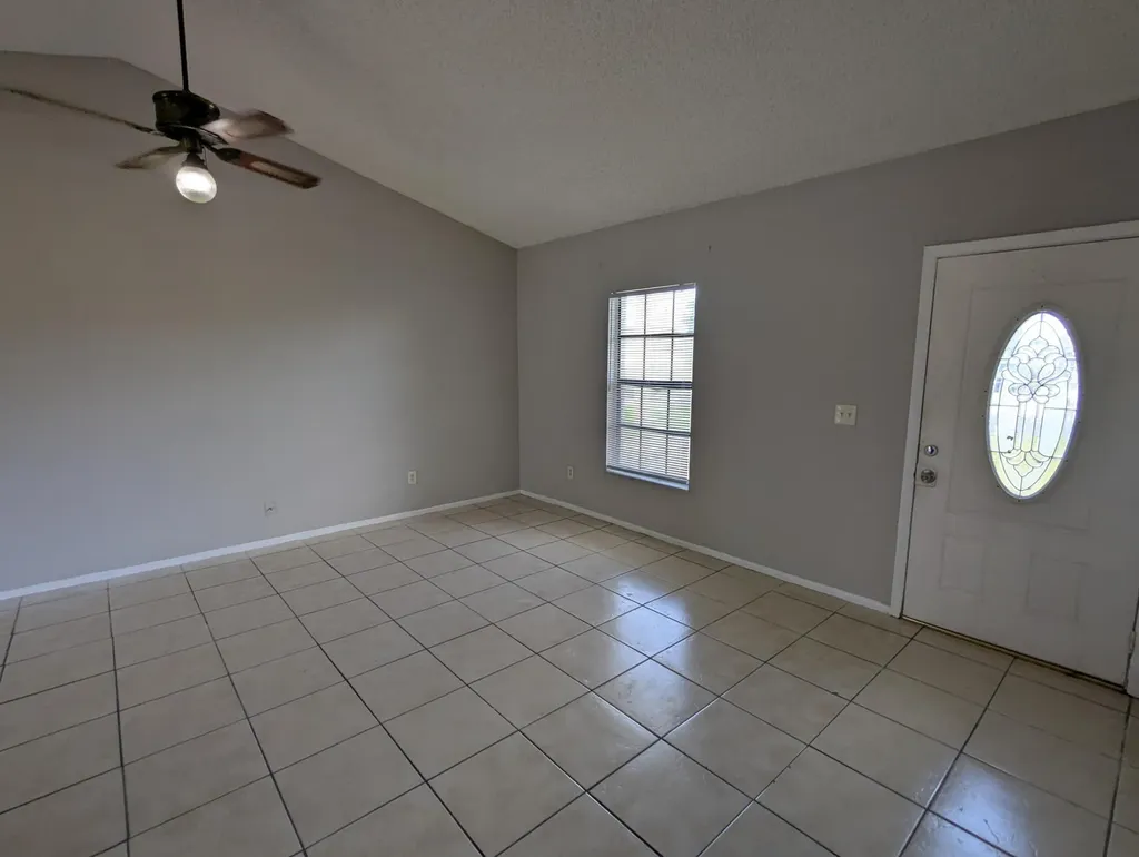 554 SW Lakehurst Drive Port St Lucie FL 34983