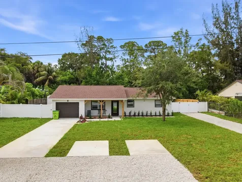 15409 Los Angeles Drive Loxahatchee Groves FL 33470