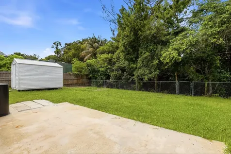 15409 Los Angeles Drive Loxahatchee Groves FL 33470