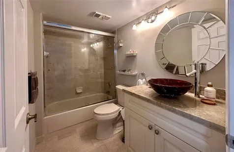 7582 Regency Lake Drive Boca Raton FL 33433