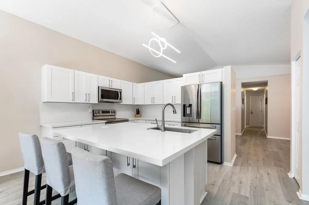 5349 NW 117th Avenue Coral Springs FL 33076