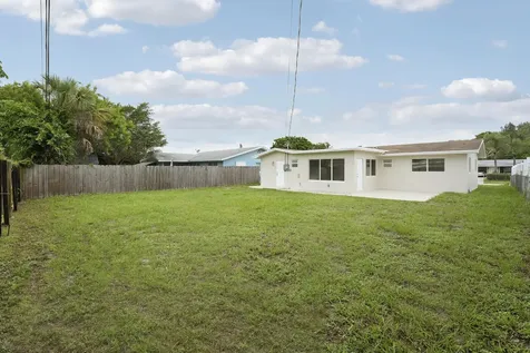 4142 Kirkland Lane Lake Worth FL 33461