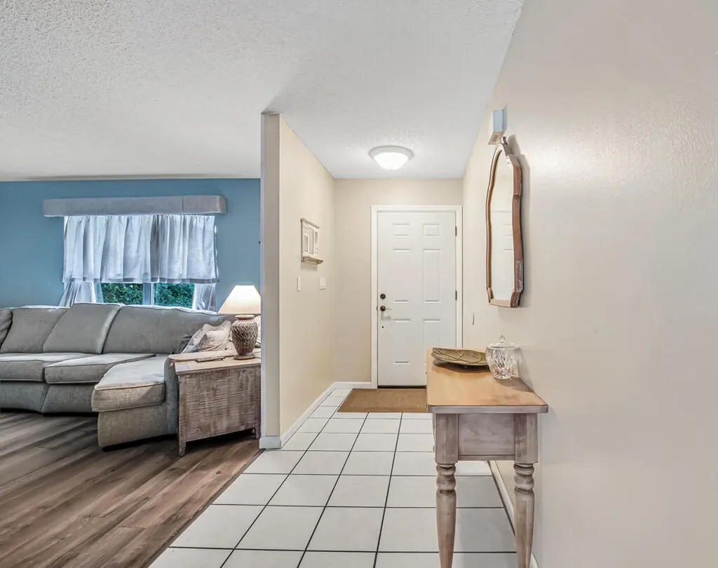 100 Greenwood Court Royal Palm Beach FL 33411