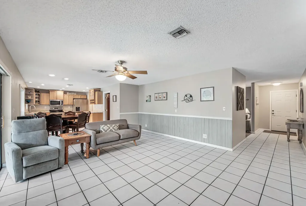 100 Greenwood Court Royal Palm Beach FL 33411