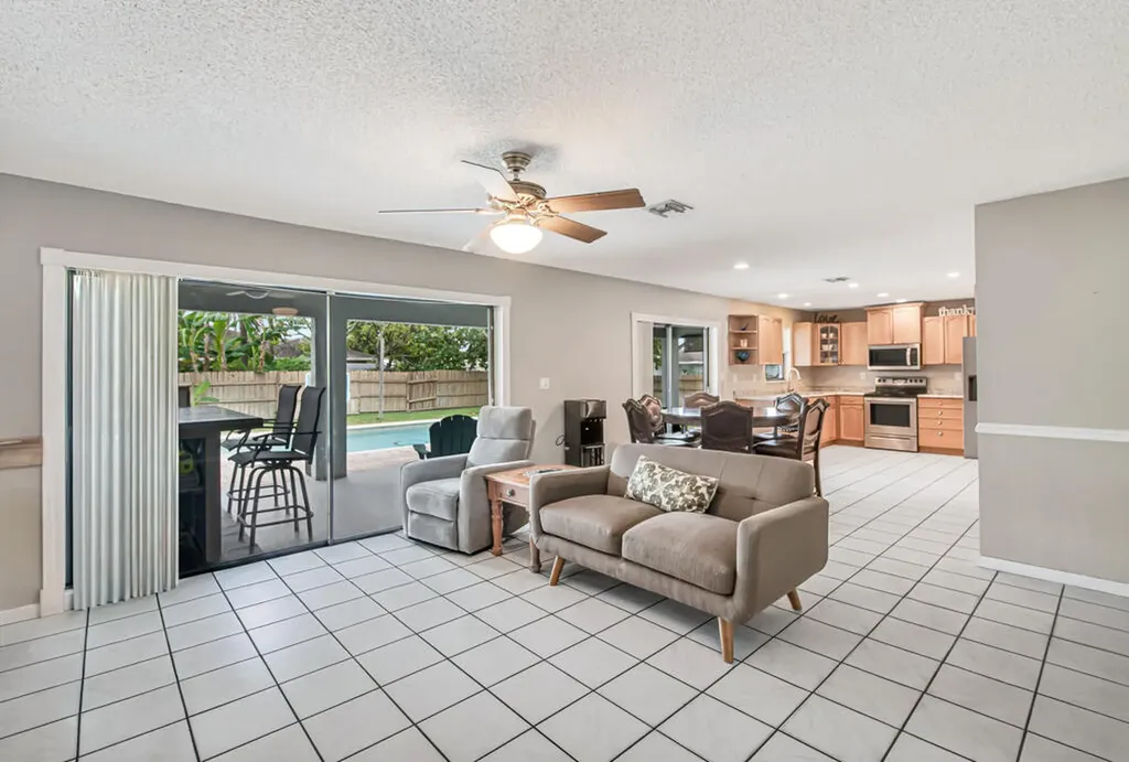 100 Greenwood Court Royal Palm Beach FL 33411
