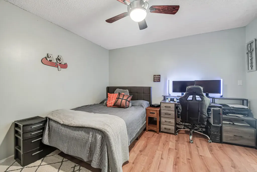100 Greenwood Court Royal Palm Beach FL 33411