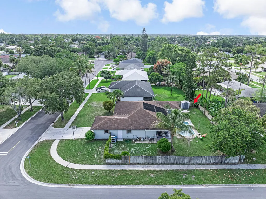 100 Greenwood Court Royal Palm Beach FL 33411