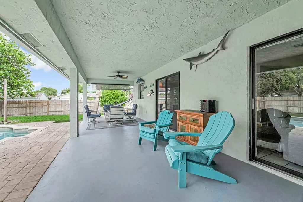 100 Greenwood Court Royal Palm Beach FL 33411