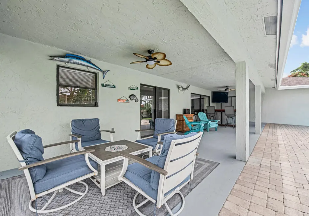 100 Greenwood Court Royal Palm Beach FL 33411