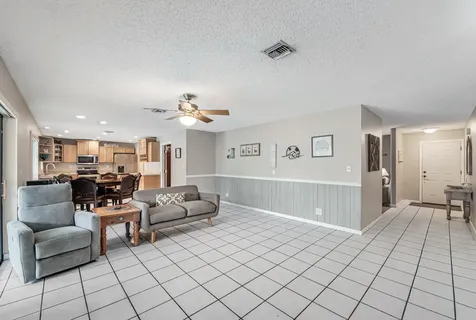 100 Greenwood Court Royal Palm Beach FL 33411