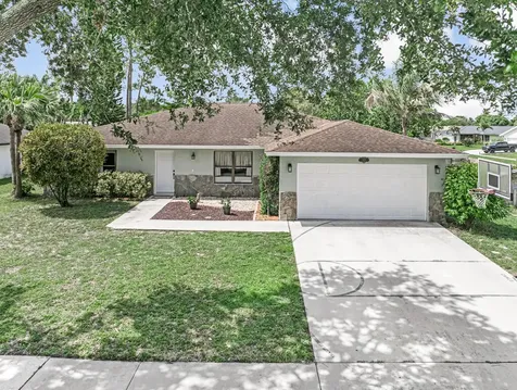 100 Greenwood Court Royal Palm Beach FL 33411
