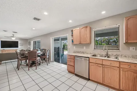 100 Greenwood Court Royal Palm Beach FL 33411