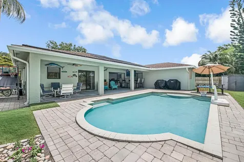 100 Greenwood Court Royal Palm Beach FL 33411