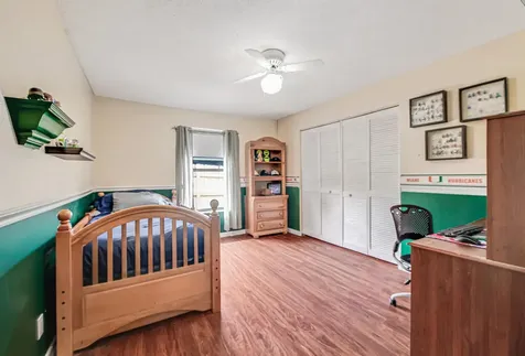 100 Greenwood Court Royal Palm Beach FL 33411