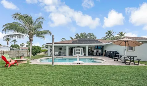100 Greenwood Court Royal Palm Beach FL 33411
