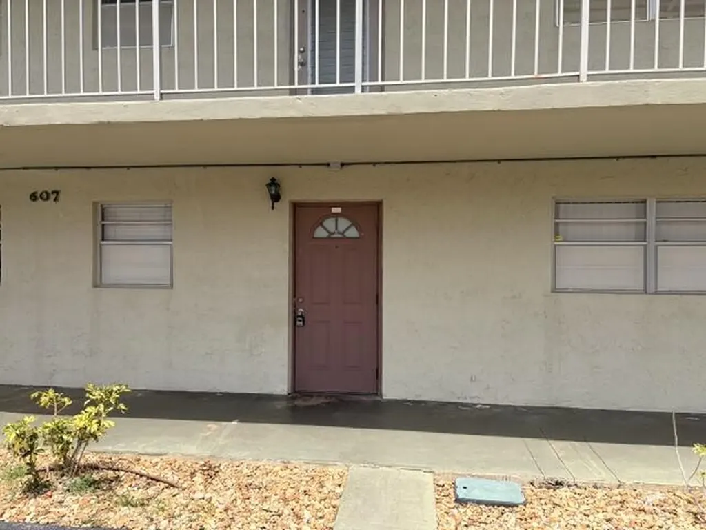 607 S State Road 7 Margate FL 33068