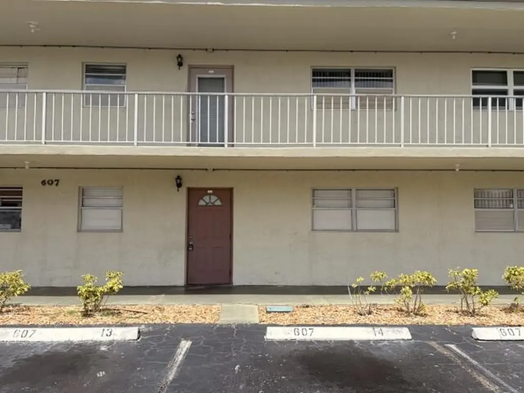 607 S State Road 7 Margate FL 33068