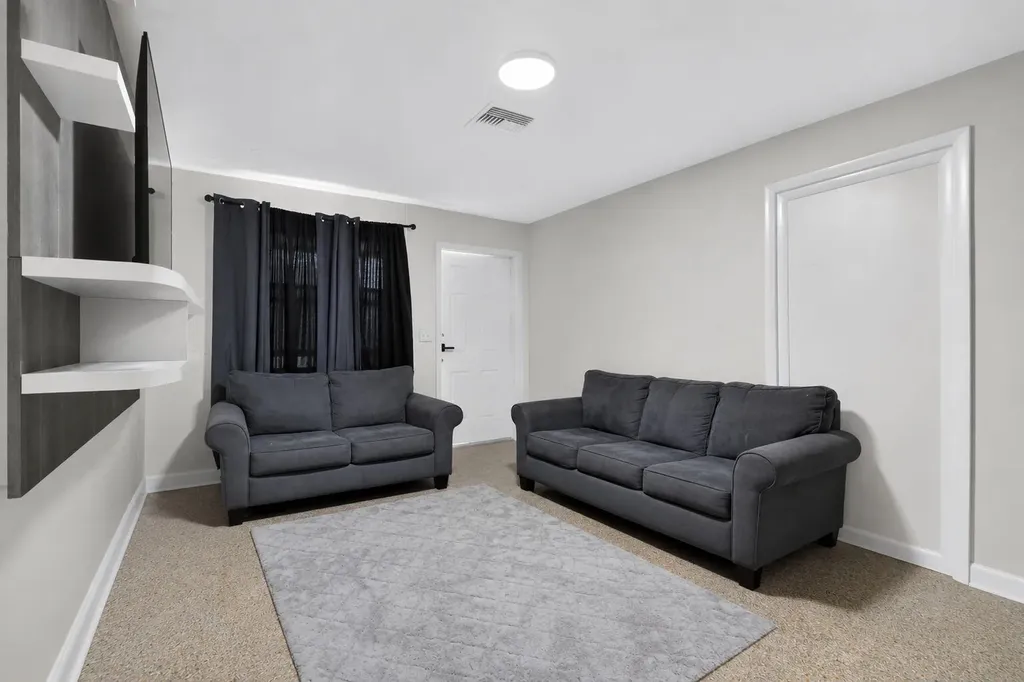807 14th Street West Palm Beach FL 33401