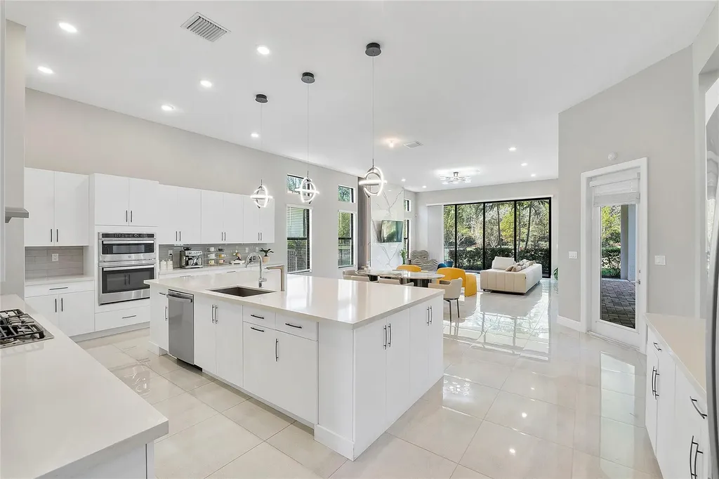 9245 W Parkland Bay Trail Parkland FL 33076