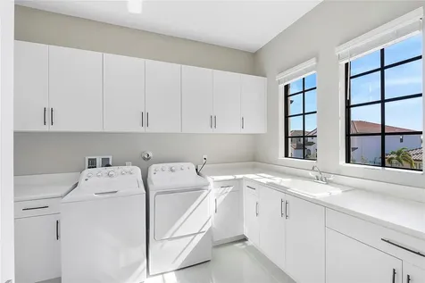 9245 W Parkland Bay Trail Parkland FL 33076
