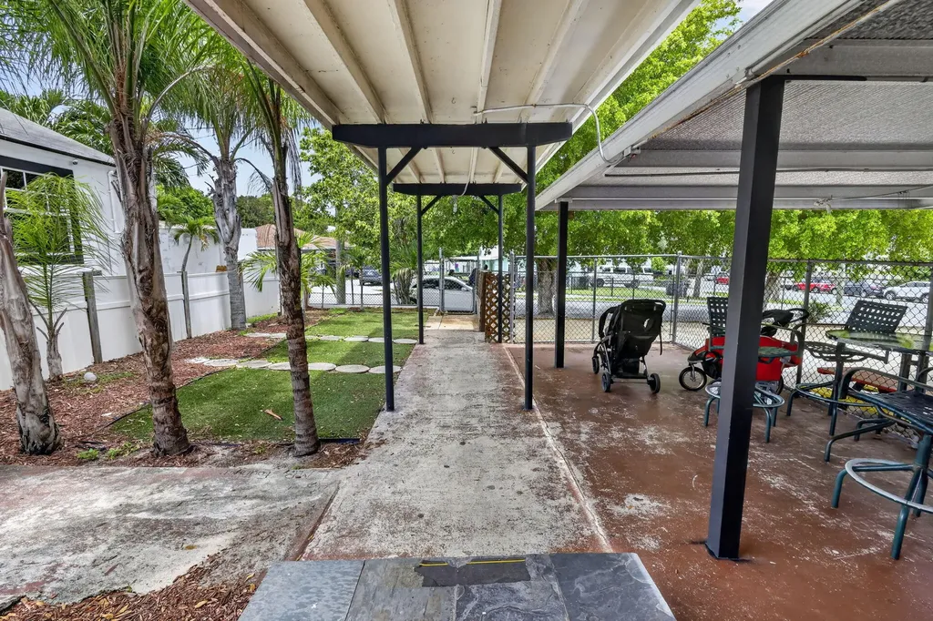 800 14th Street West Palm Beach FL 33401