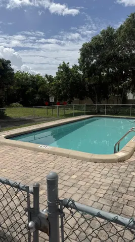 1357 NW 94th Way Coral Springs FL 33071