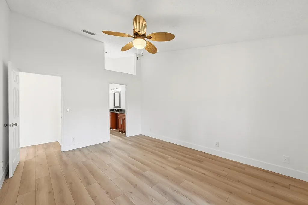 7618 S Pinewalk Drive S Margate FL 33063