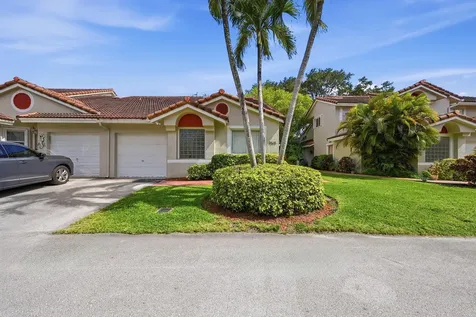 7618 S Pinewalk Drive S Margate FL 33063