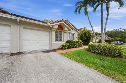 7618 S Pinewalk Drive S Margate FL 33063