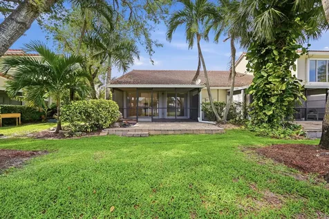 7618 S Pinewalk Drive S Margate FL 33063