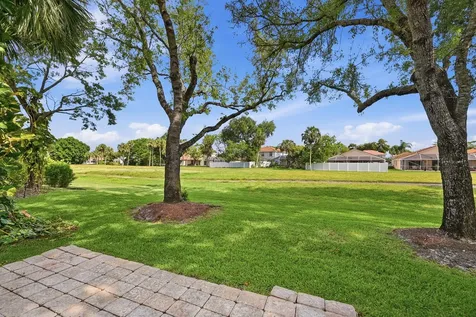 7618 S Pinewalk Drive S Margate FL 33063